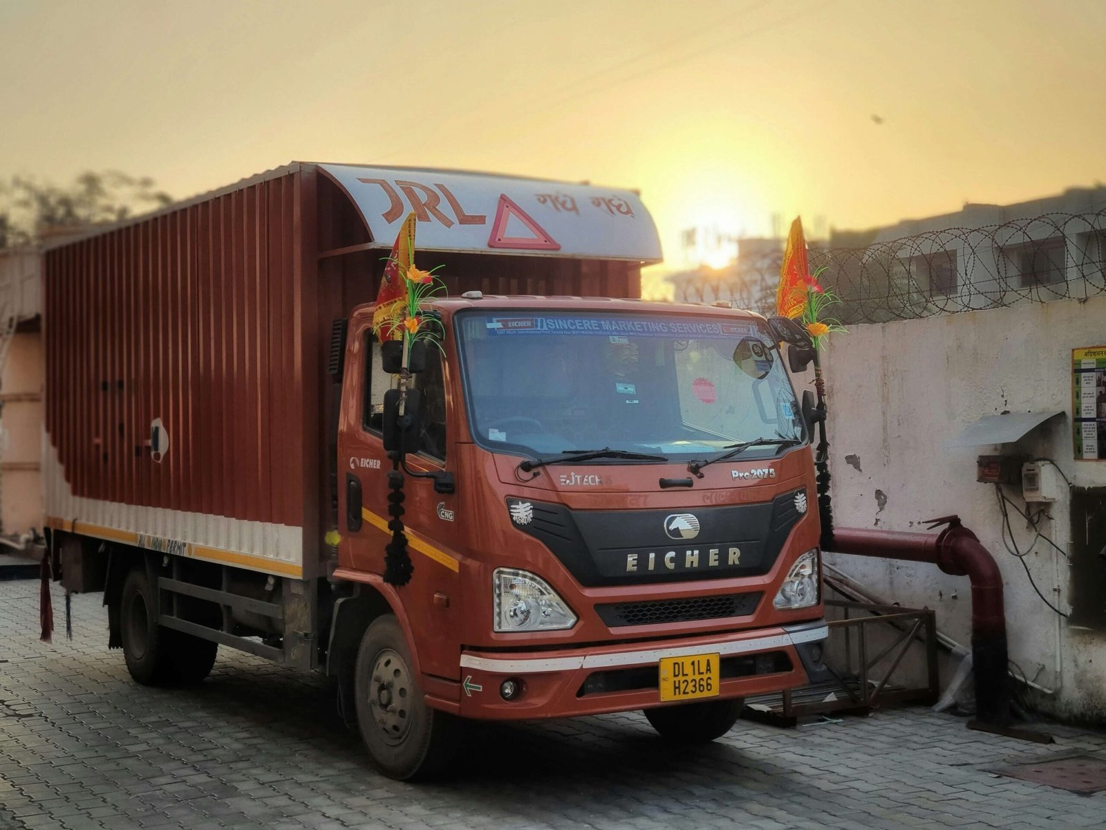 shubham-rohilla-bGCAcnFaT-g-unsplash (1)